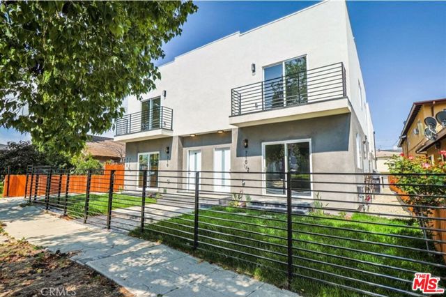 710 S Alma Street, San Pedro CA: https://media.crmls.org/mediaz/31b51479-f788-47a1-a844-0f208584e213.jpg