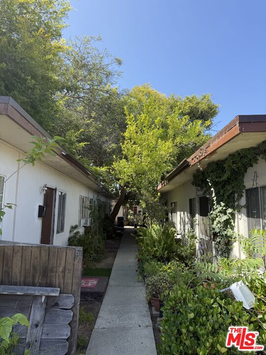 720 Salem Street photo 1