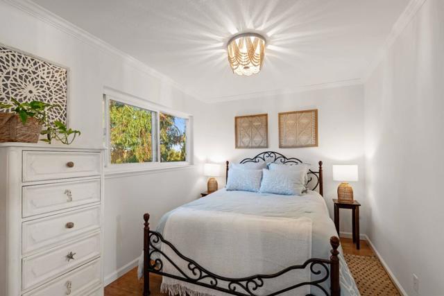 1890 Wharf Road, Capitola CA: https://media.crmls.org/mediaz/31b54f32-54f2-4d57-89fb-a5f1c5724211.jpg