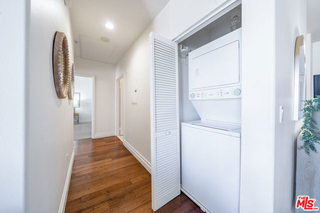 917 New Hampshire Avenue, Los Angeles, California 90006, 2 Bedrooms Bedrooms, ,2 BathroomsBathrooms,Condominium,For Sale,New Hampshire,24427887