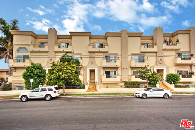 11355 MISSOURI Avenue, Los Angeles CA: https://media.crmls.org/mediaz/31b7e2a7-1790-41d5-8936-c2757b04044f.jpg
