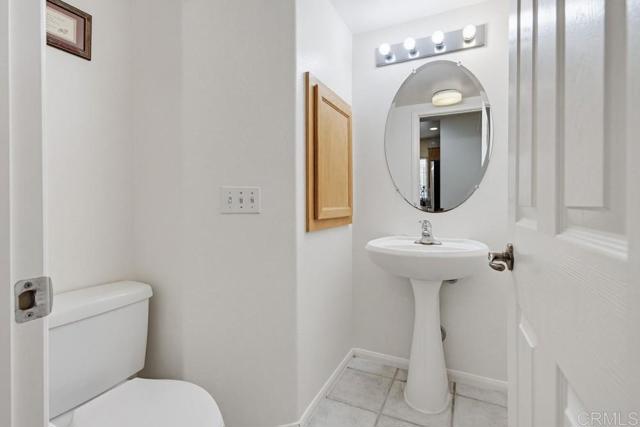 Detail Gallery Image 18 of 37 For 4002 Craven Rd #4,  Oceanside,  CA 92057 - 3 Beds | 2/1 Baths