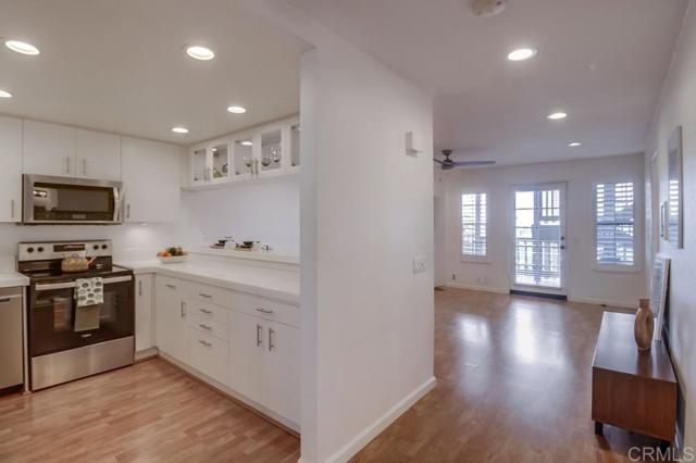 Detail Gallery Image 17 of 46 For 3961 Hortensia St #H4,  San Diego,  CA 92110 - 2 Beds | 2 Baths