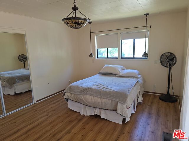 7229 Columbia Way, Lancaster CA: https://media.crmls.org/mediaz/31b9ec6a-7d26-49b1-98b6-f835ebdec764.jpg