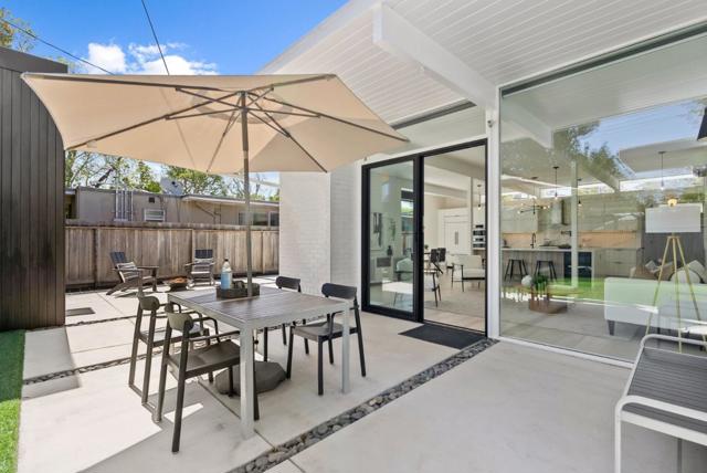 986 Loma Verde Avenue, Palo Alto CA: https://media.crmls.org/mediaz/31b9efff-a96b-412d-9532-03eeaefd9725.jpg
