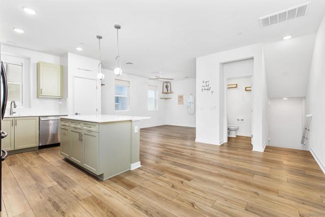 5471 Seacliff Pl, San Diego, California 92154, 2 Bedrooms Bedrooms, ,2 BathroomsBathrooms,Condominium,For Sale,Seacliff Pl,250034836SD