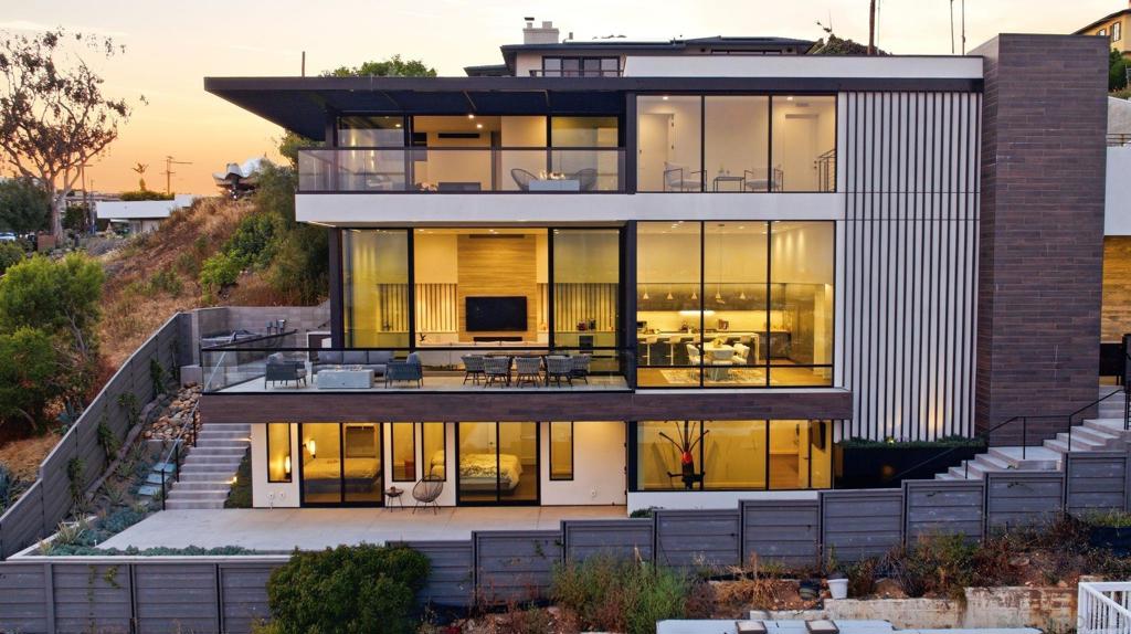 2035 Evergreen St - photo 2