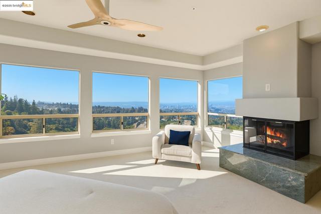 6413 Gwin Ct, Oakland CA: https://media.crmls.org/mediaz/31bbfc7c-02fb-4a99-ac9d-183ec9e4d1fd.jpg