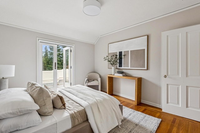 Image 30 of 58 For 3938 Oakmore Rd