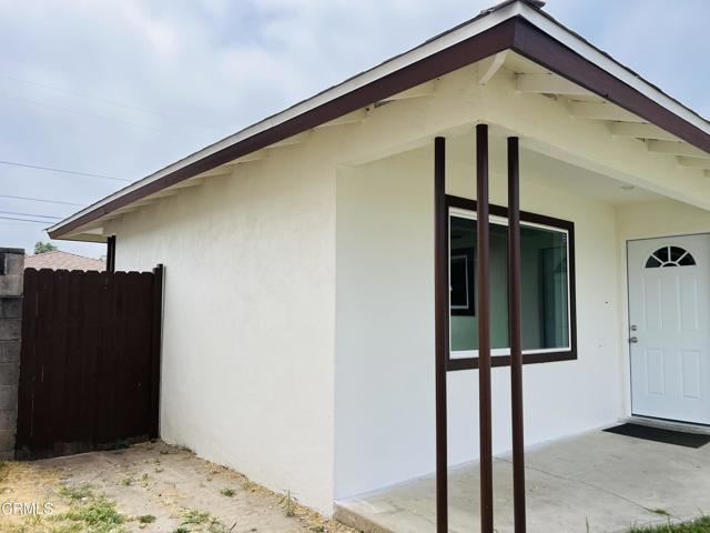 1227 S G Street, Oxnard CA: https://media.crmls.org/mediaz/31bd7ef6-85a6-4e6a-abe6-dd52c922926b.jpg