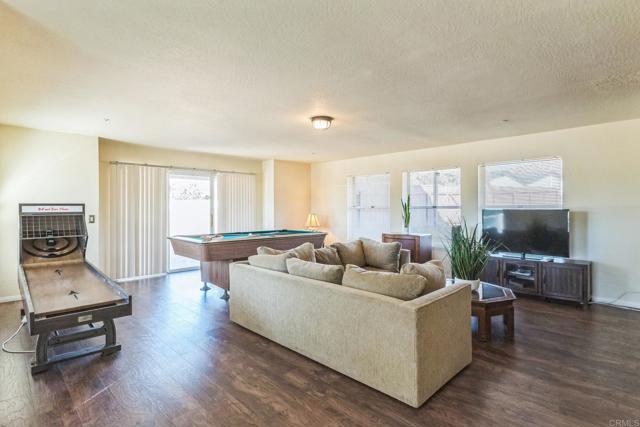 719 Singing Trails Drive, El Cajon CA: https://media.crmls.org/mediaz/31be8ec6-ab1f-4851-a3c1-dc8711e7c240.jpg