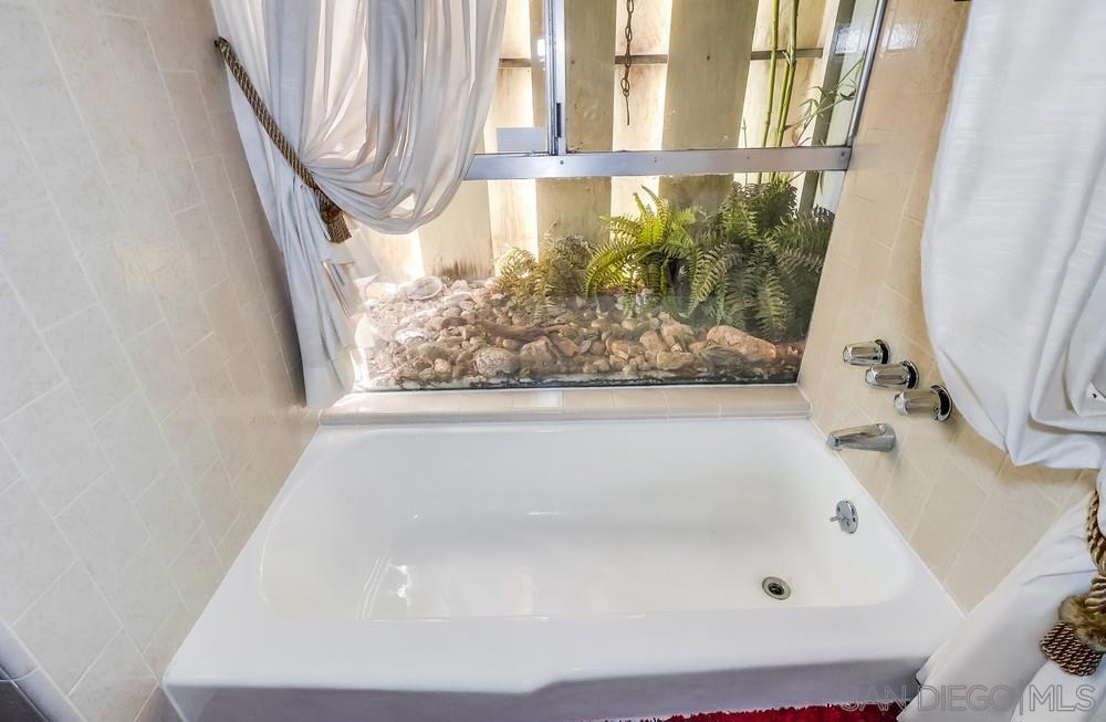 MLS #250042910SD image #34