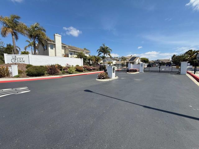 416 Alyssum, Oceanside CA: https://media.crmls.org/mediaz/31c041a4-4d2c-40b8-9c13-916f2c9e43c9.jpg
