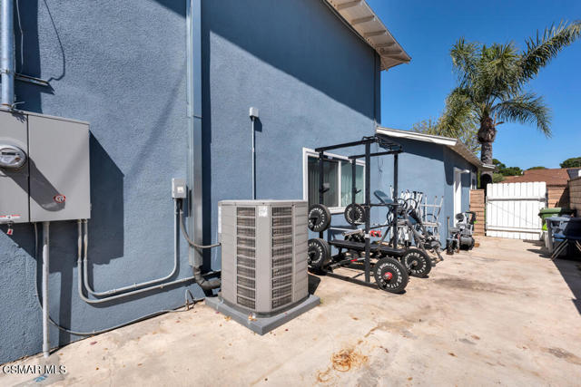 3064 Galena Avenue, Simi Valley CA: https://media.crmls.org/mediaz/31c1bc9b-f049-48bd-bdd4-bffb0a91e0f7.jpg
