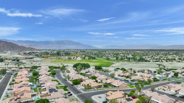 Image 25 of 28 For 80490 Paseo Tesoro