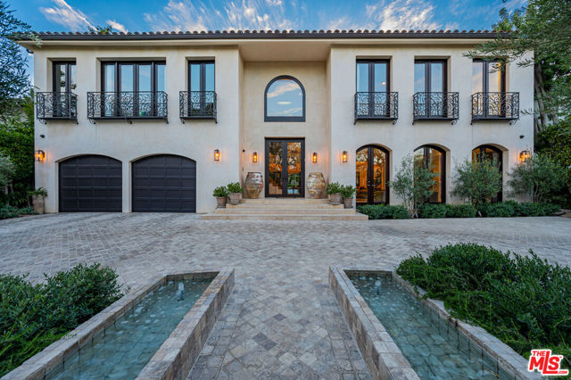623 N ALTA Drive, Beverly Hills CA: https://media.crmls.org/mediaz/31c279a1-58f8-4538-89ea-81985116c64f.jpg