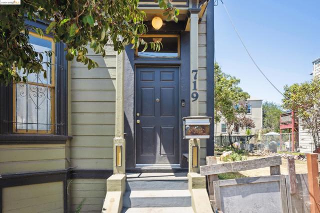 719 Chester St, Oakland, California 94607, 4 Bedrooms Bedrooms, ,1 BathroomBathrooms,Single Family Residence,For Sale,Chester St,41069350