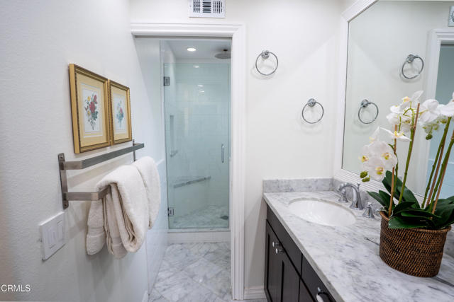 Detail Gallery Image 16 of 27 For 5340 Meadowbluff Ct, Camarillo,  CA 93012 - 3 Beds | 2 Baths