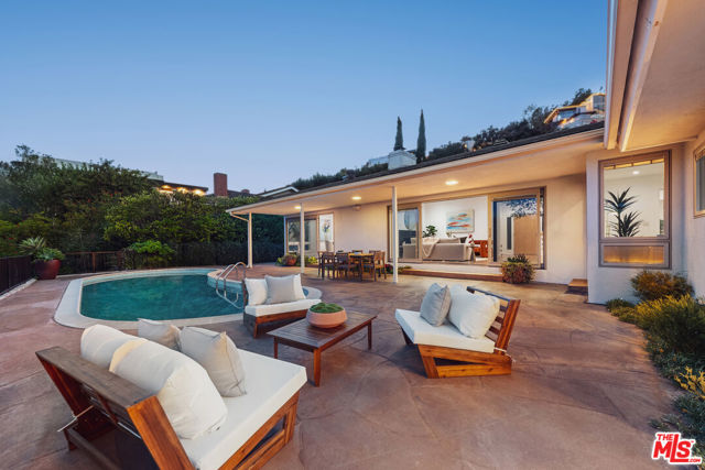 Drew Fenton | 968 Kenfield Avenue Los Angeles CA | MLS: 7503789 Drew Fenton | 968 Kenfield Avenue Los Angeles CA | MLS: 7503789