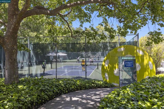 1285 Avenida Sevilla, Walnut Creek CA: https://media.crmls.org/mediaz/31c7caae-8646-4a66-b637-9d221bf3835a.jpg