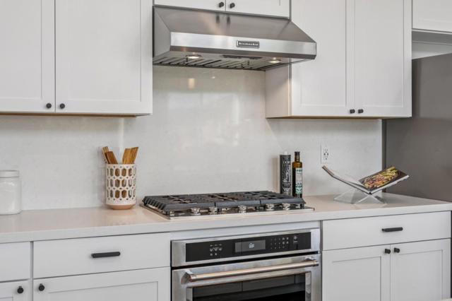 193 William Manly Street, San Jose CA: https://media.crmls.org/mediaz/31c7d553-3ada-4c94-aedf-8a5cb0c5f1e6.jpg