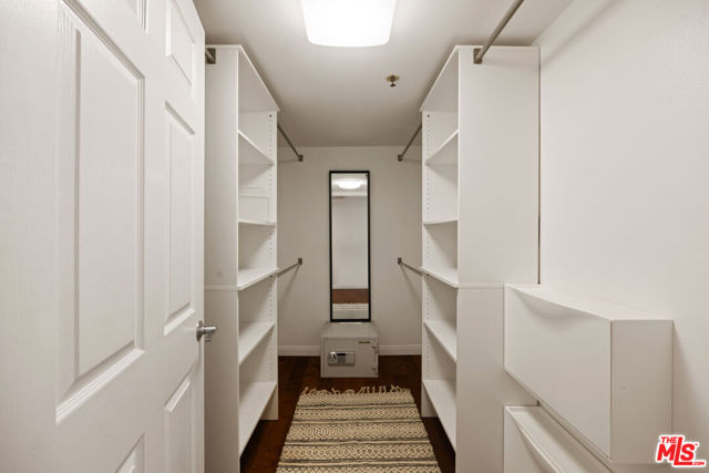 Drew Fenton | 12011 Goshen Avenue Los Angeles CA | MLS: 7095692