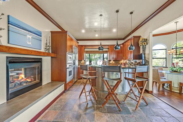 141 Ray St, Pleasanton CA: https://media.crmls.org/mediaz/31c895a0-908d-47b6-a58b-5204c842c70c.jpg