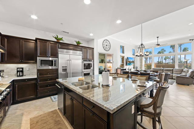 Image 11 of 67 For 80481 Platinum Way