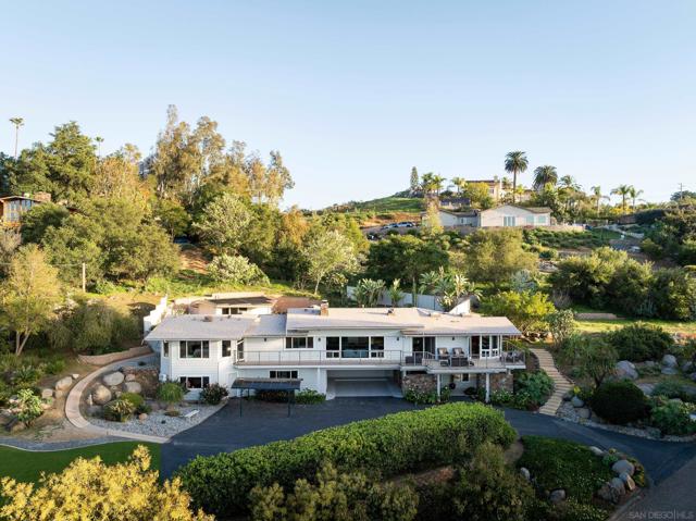 16204 Orchard Bend Rd, Poway CA: https://media.crmls.org/mediaz/31c8b2a4-6d9c-422e-928a-9baa2fd02ccb.jpg