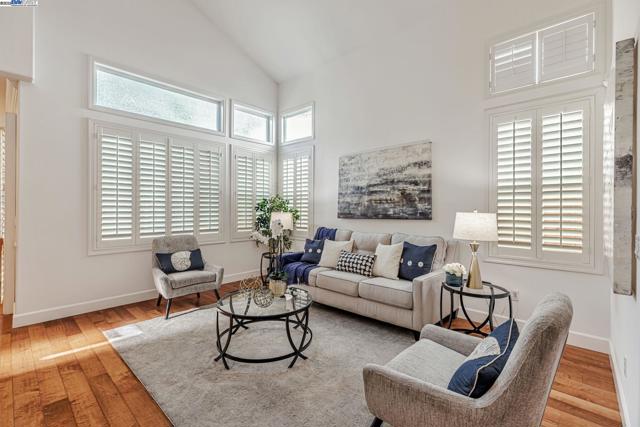 14 Poppy Hills, San Ramon CA: https://media.crmls.org/mediaz/31c8b56d-cf49-44f0-860b-1d8a89a91caf.jpg