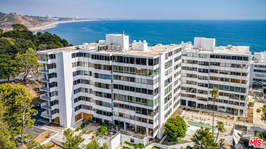 17352 W Sunset Boulevard #606