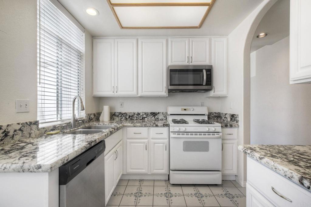 3375 Genoa Way - photo 14
