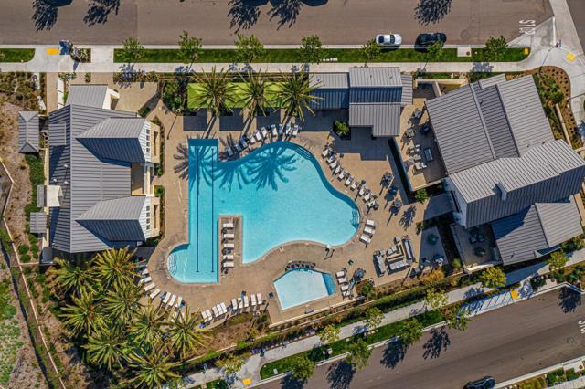 Detail Gallery Image 15 of 16 For 1935 Avenida Citron #113,  Chula Vista,  CA 91913 - 3 Beds | 2/1 Baths