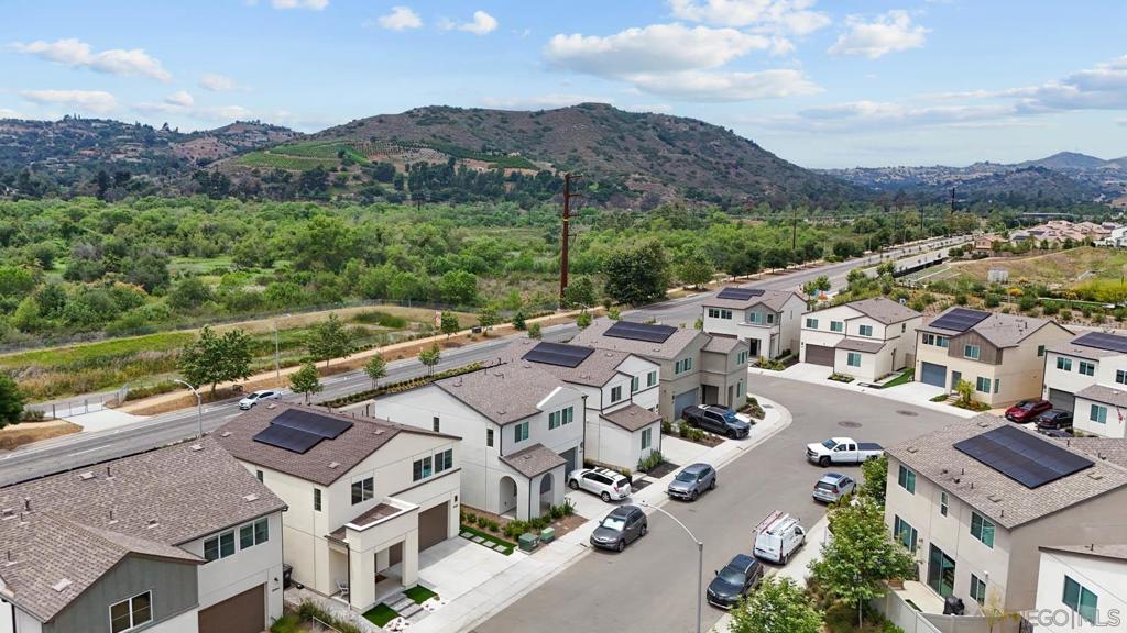 MLS #250029425SD img 37