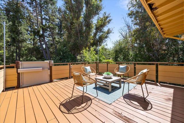 26388 Ginny Lane, Los Altos Hills CA: https://media.crmls.org/mediaz/31cd23c3-d795-45b6-a432-c74f5ee3aee4.jpg