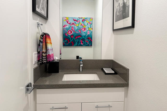 294 Mayfair Way, Palm Springs, CA 92264
