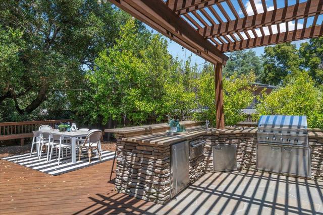 111 Vista Del Prado, Los Gatos CA: https://media.crmls.org/mediaz/31cf4f78-08e4-4996-a008-083d091df193.jpg