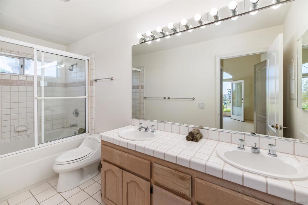 919 W Lewis St - photo 10