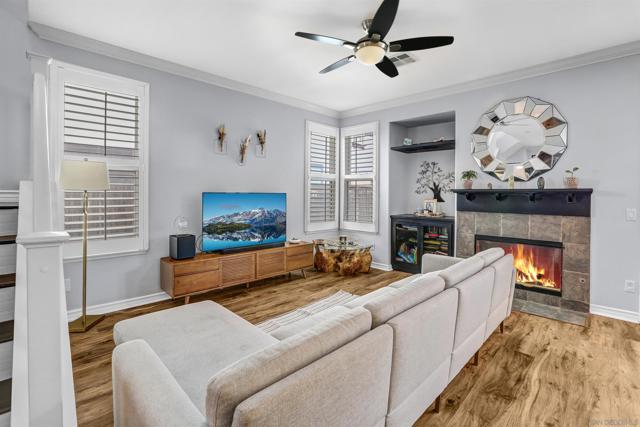 2816 Weeping Willow Rd, Chula Vista CA: https://media.crmls.org/mediaz/31d0dcdb-f980-4b54-aa4f-60c040857071.jpg