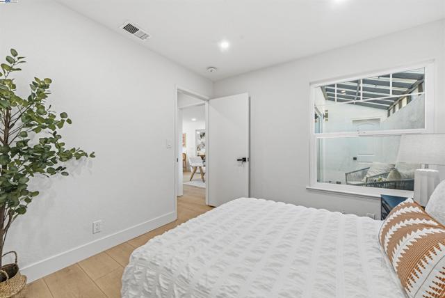 3790 Ruskin Pl, Fremont CA: https://media.crmls.org/mediaz/31d1088a-d8e8-4383-b443-921916b945a3.jpg