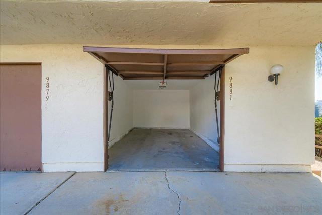 9881 Caminito Cuadro, San Diego CA: https://media.crmls.org/mediaz/31d27895-b101-4124-87de-f0a562bc045e.jpg