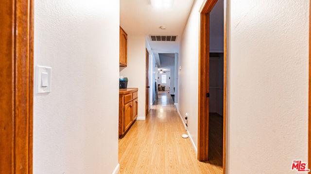 26665 Lakeview Drive, Helendale CA: https://media.crmls.org/mediaz/31d348b2-ecef-44e5-b094-b3a2af0f4347.jpg