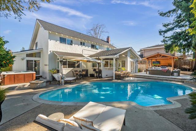 305 Albert Drive, Los Gatos CA: https://media.crmls.org/mediaz/31d52364-de84-4b93-8d60-c088c87b9215.jpg
