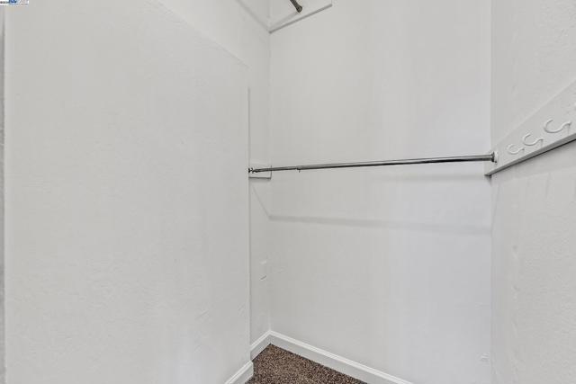 1137 Post St, Alameda CA: https://media.crmls.org/mediaz/31d525c2-9c48-4b4b-8685-cf54599ce664.jpg