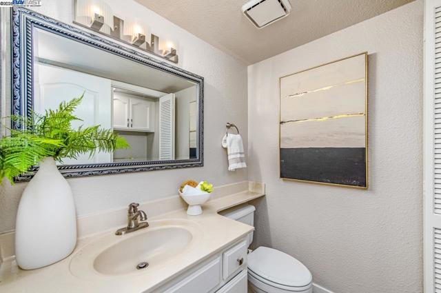 847 Dana Cir, Livermore CA: https://media.crmls.org/mediaz/31d55fa6-2e3d-4da0-a34b-7742749adc1e.jpg