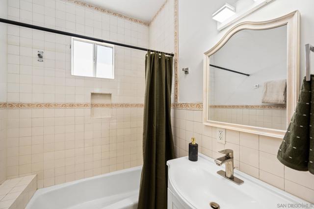 2445 47 A Street, San Diego CA: https://media.crmls.org/mediaz/31d911b0-47e9-402e-b1ad-33c707746654.jpg