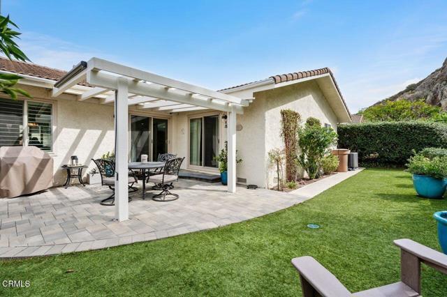 6036 Gitana Avenue, Camarillo CA: https://media.crmls.org/mediaz/31d92ec7-dcf2-4401-b8f3-53f0cd47ed1d.jpg