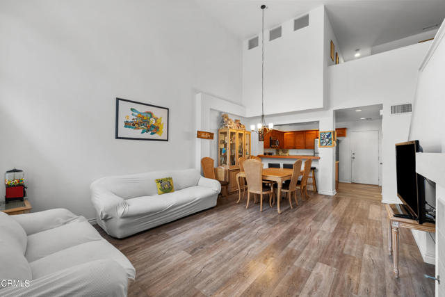 Detail Gallery Image 4 of 42 For 1219 Lost Point Ln, Oxnard,  CA 93030 - 2 Beds | 2/1 Baths