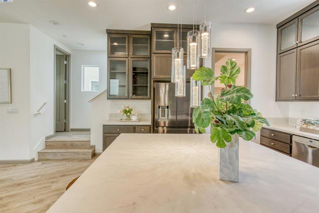 5792 Barley Rd, Dublin CA: https://media.crmls.org/mediaz/31da6765-ab2b-473b-8e90-7f50e34ca243.jpg