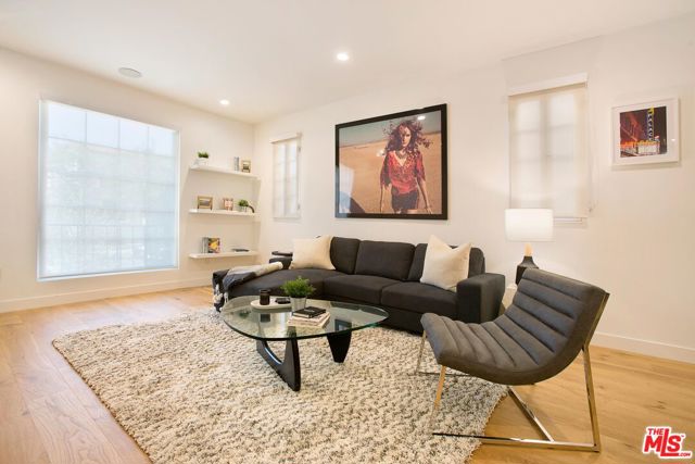 418 N Stanley Avenue, Los Angeles CA: https://media.crmls.org/mediaz/31db3353-2f7b-49c9-adb0-153badc1da02.jpg